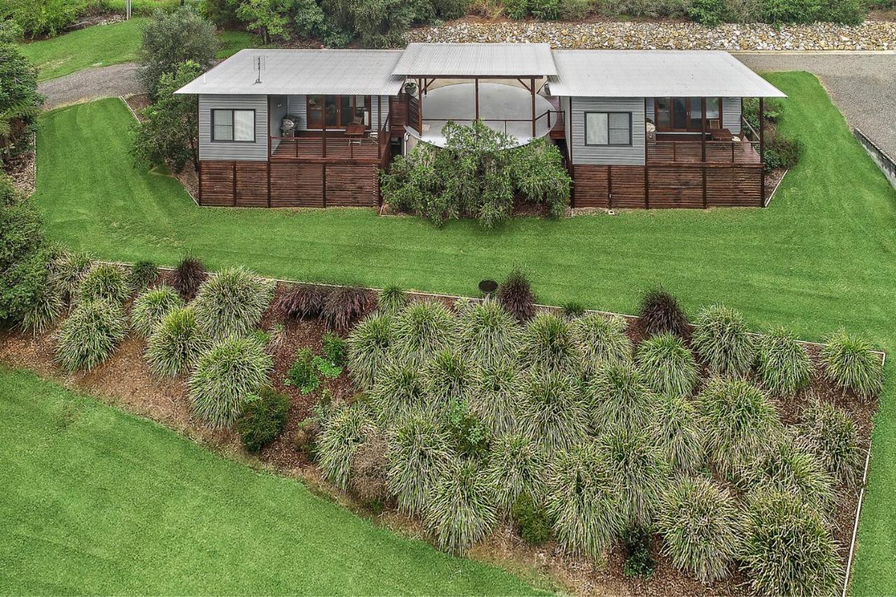 Lilypad Luxury Cabins Bellingen Bagian luar foto